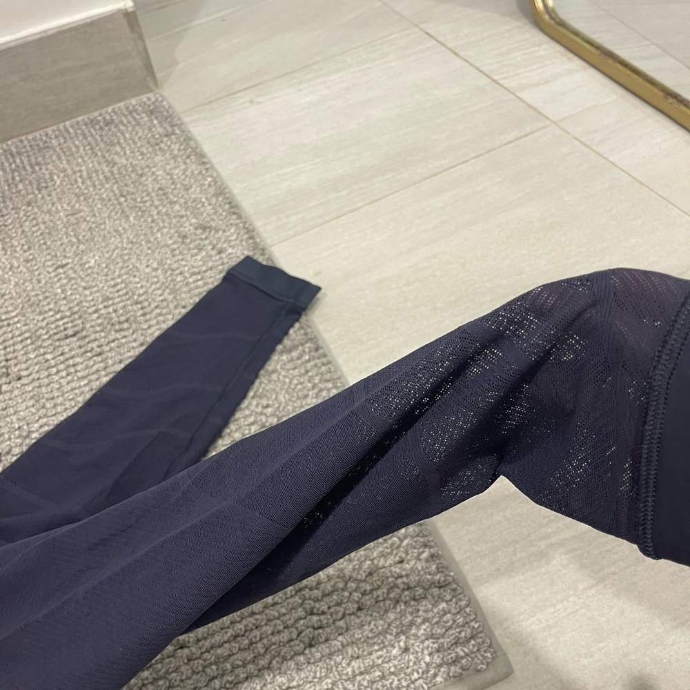 Lululemon Sheer Will High-Rise Tight 28" Pulse
Stone Blue size 8 - Picture 10 of 10